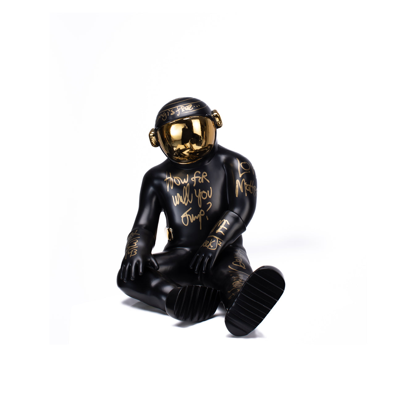 THE SITTING SPACEMAN (MATTE BLACK/GOLD)