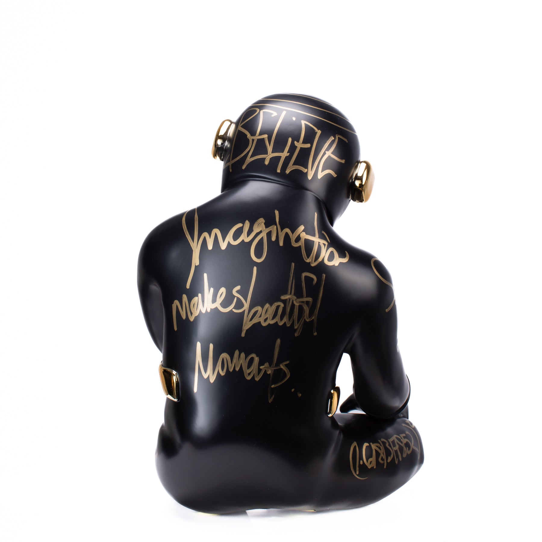 THE SITTING SPACEMAN (MATTE BLACK/GOLD)